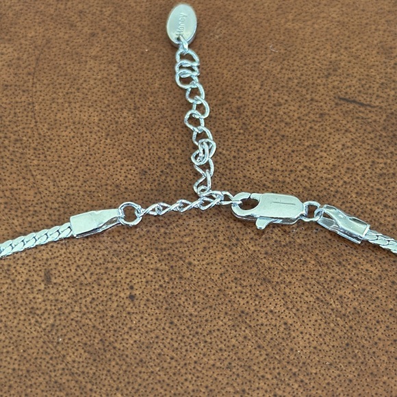 Star Flower Necklace - Picture 6 of 7